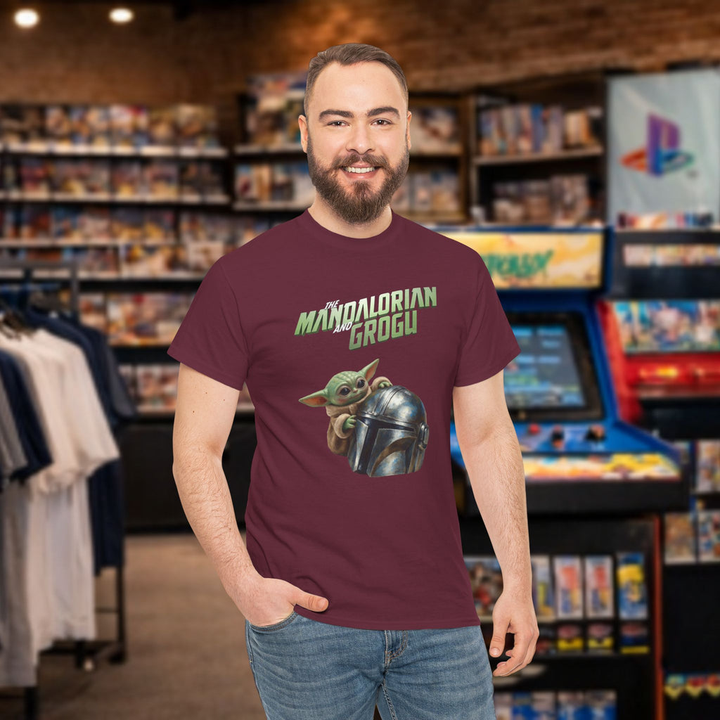 Mandalorian helmet and Grogu - T-shirt